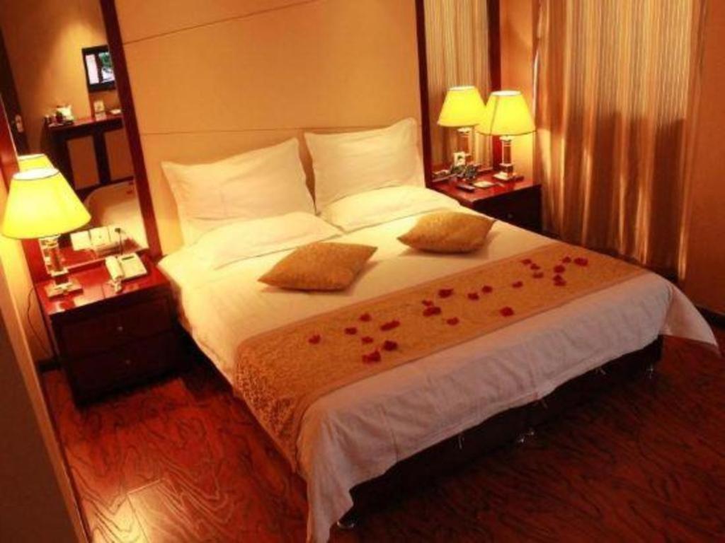 Greentree Inn Taiyuan Pingyang Road Business Hotel Buitenkant foto