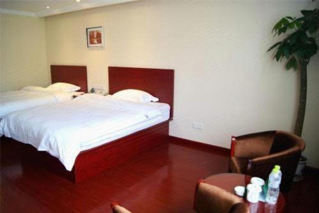 Greentree Inn Taiyuan Pingyang Road Business Hotel Buitenkant foto